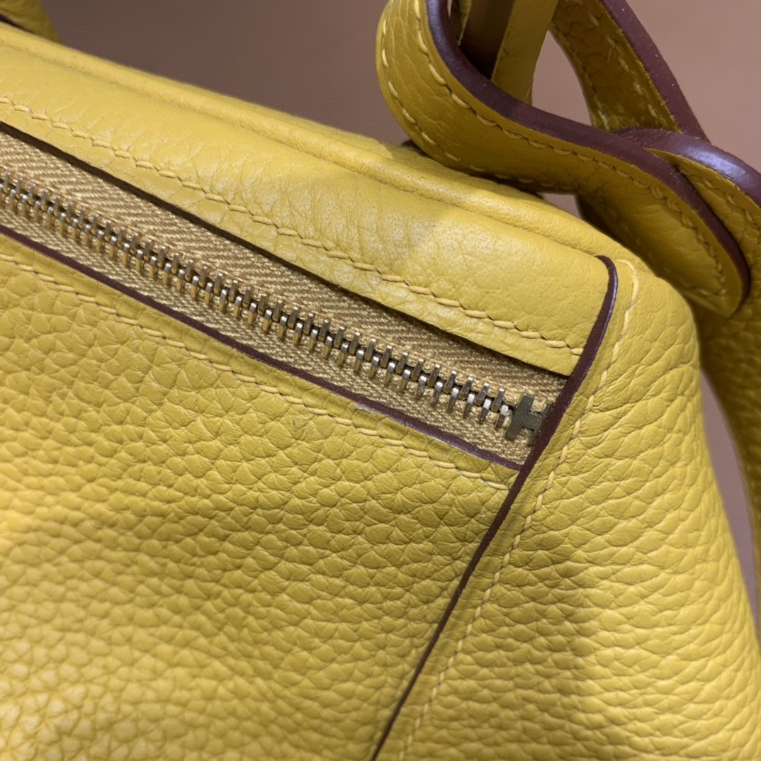 Hermès（爱马仕）Lindy 琳迪包 TC 琥珀黄 金扣 30cm