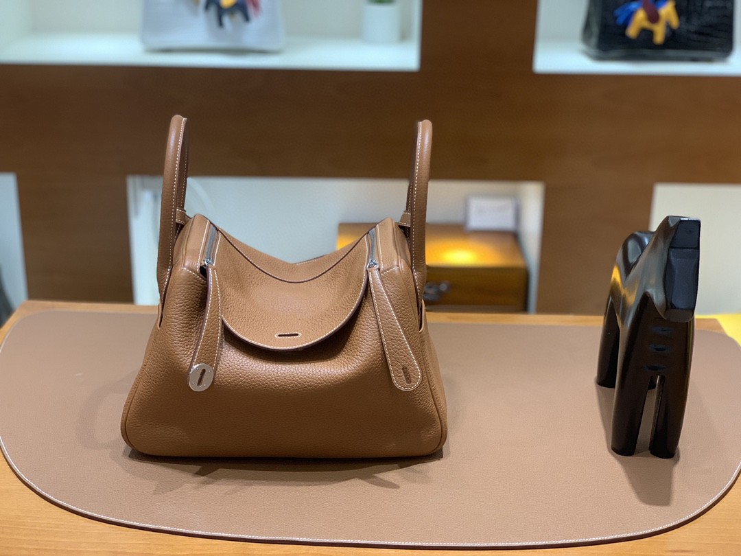 Hermès（爱马仕）Lindy 琳迪包 TC 金棕色 银扣 30cm