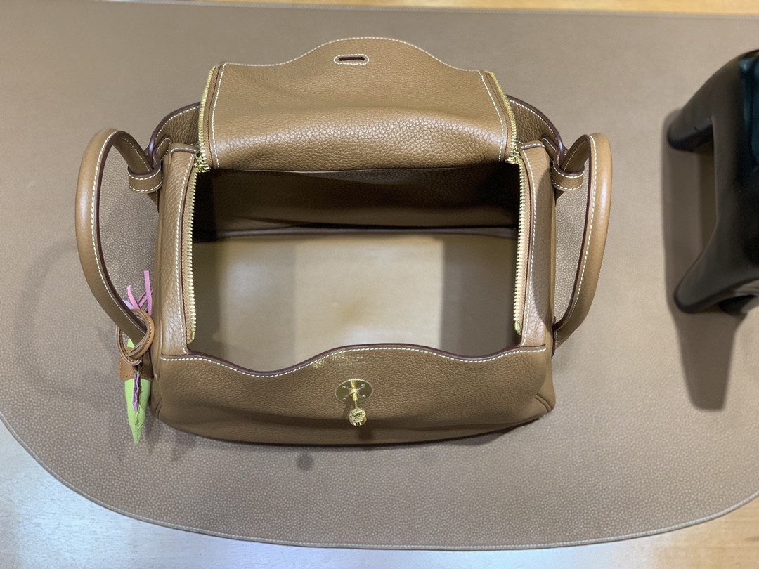 Hermès（爱马仕）Lindy 琳迪包 TC 金棕色 金扣 30cm
