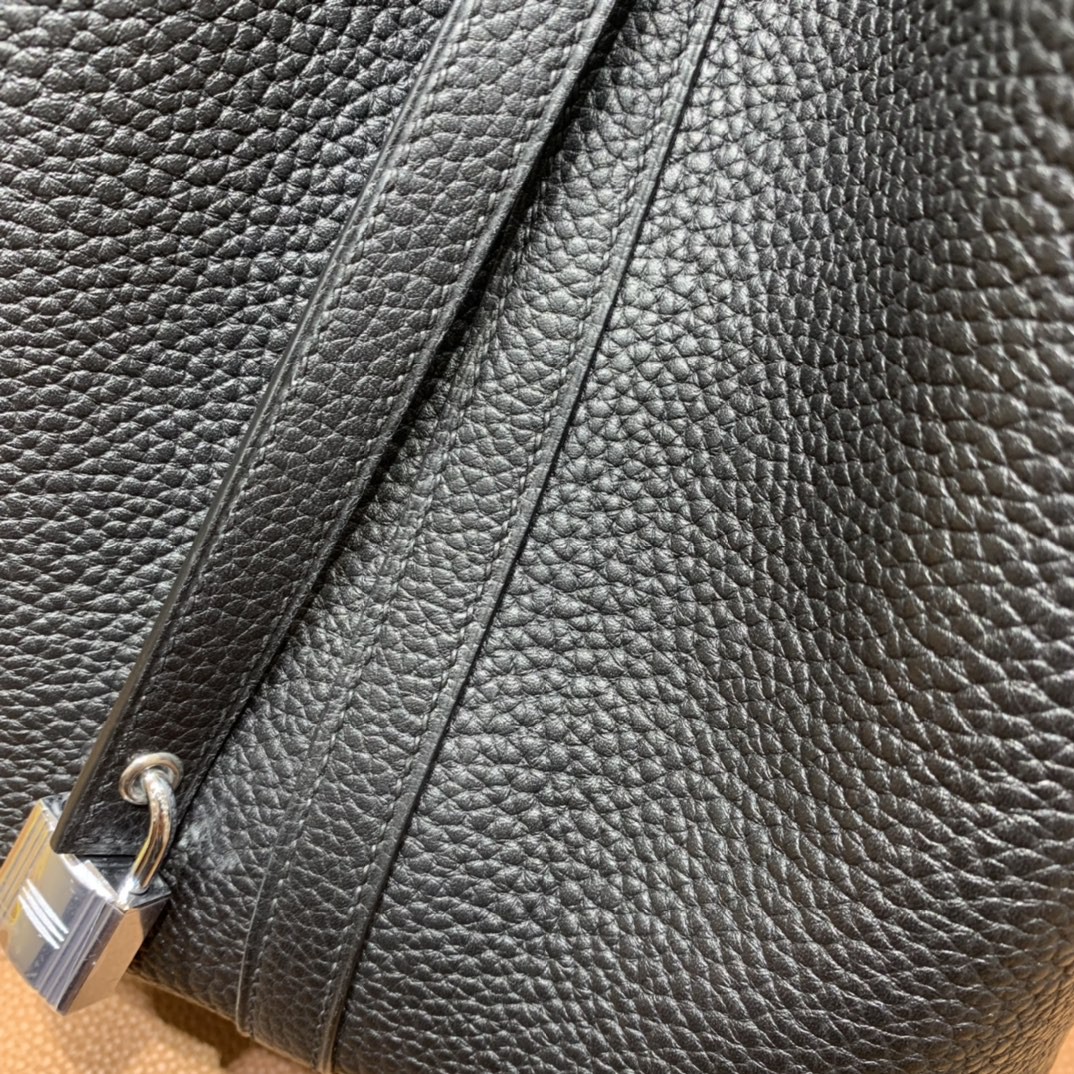 Hermès（爱马仕）Picotin 菜篮子 TC 黑色 银扣 22cm
