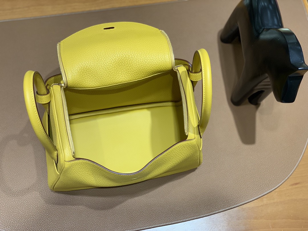 Hermès（爱马仕）Lindy 琳迪包 TC 琥珀黄 金扣 30cm