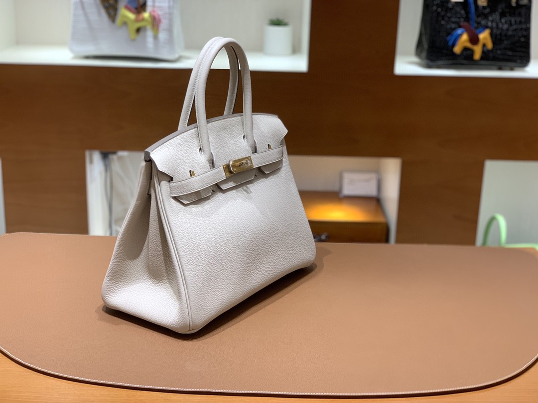 Hermès（爱马仕）Birkin 铂金包 Togo 奶昔白 金扣 30cm