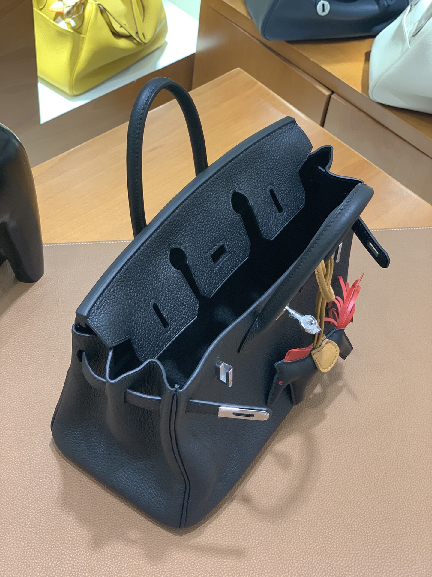 Hermès（爱马仕）Birkin 铂金包 Togo 黑色 银扣 25cm