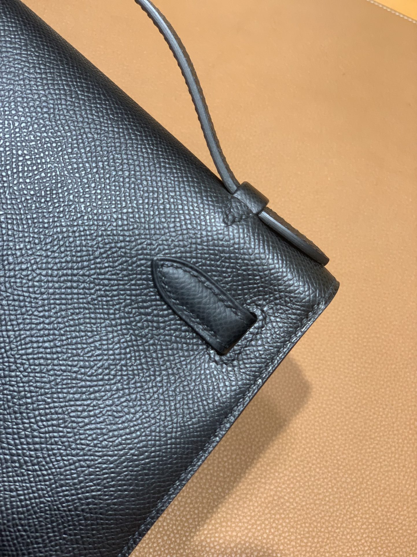 Hermès（爱马仕）Kelly Pochette 迷你凯莉 epsom 黑色 银扣 22cm