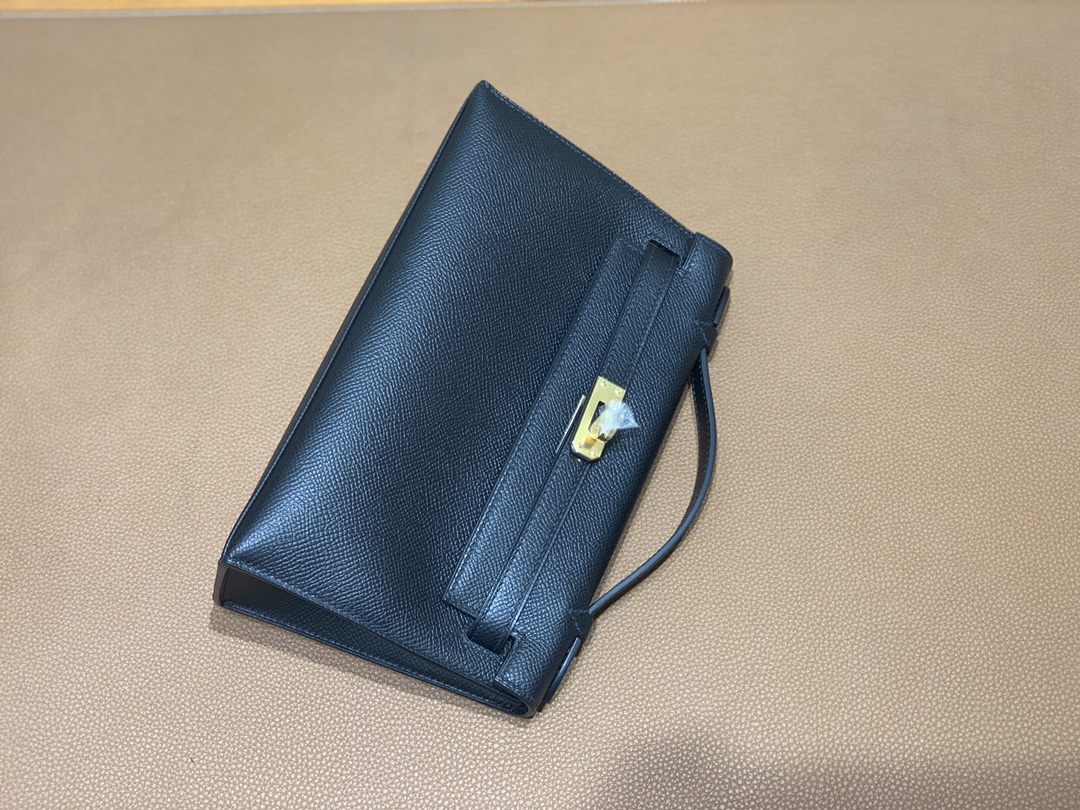 Hermès（爱马仕）Kelly Pochette 迷你凯莉 epsom 黑色 金扣 22cm
