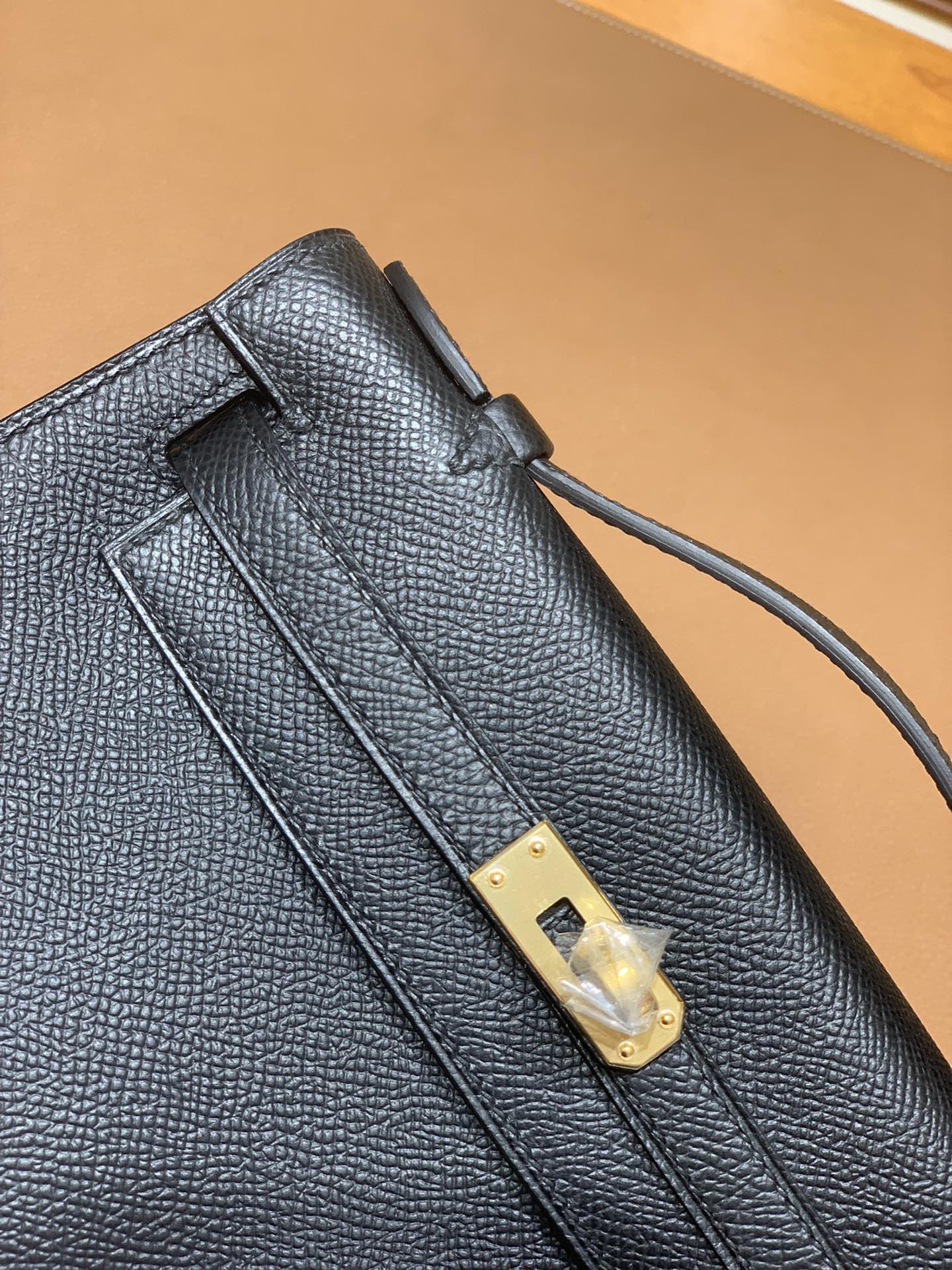 Hermès（爱马仕）Kelly Pochette 迷你凯莉 epsom 黑色 金扣 22cm