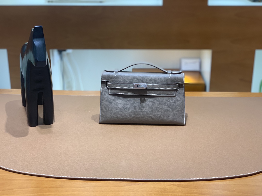 Hermès（爱马仕）Kelly Pochette 迷你凯莉 epsom 大象灰 银扣 22cm