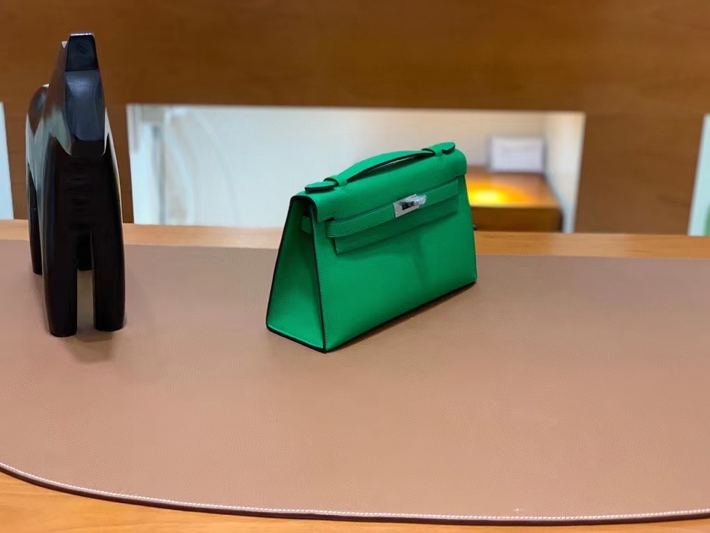 Hermès（爱马仕） mini Kelly Pochette Epsom 竹子绿 银扣 22cm