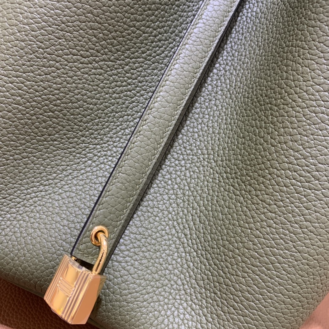 Hermès（爱马仕）Picotin 菜篮子 TC 丛林绿 金扣 22cm