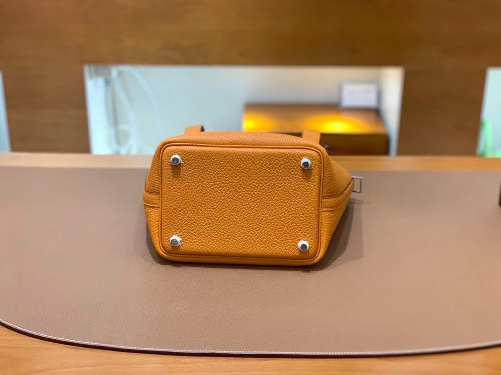 Hermès（爱马仕）Picotin 菜篮子 TC皮 杏黄色 银扣 18cm