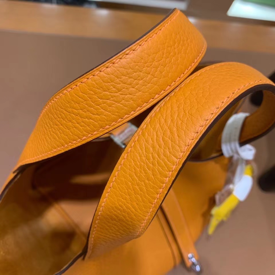 Hermès（爱马仕）Picotin 菜篮子 TC皮 杏黄色 银扣 18cm