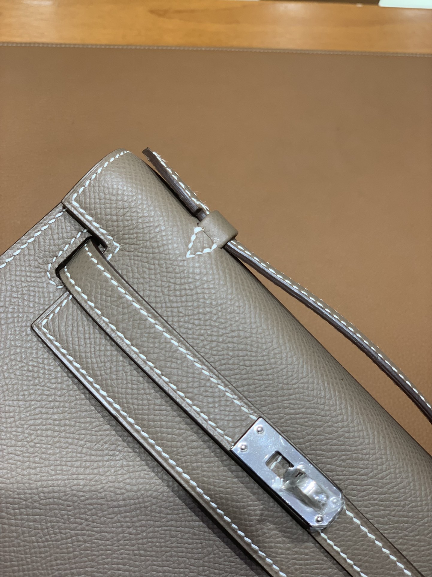 Hermès（爱马仕）Kelly Pochette 迷你凯莉 epsom 大象灰 银扣 22cm