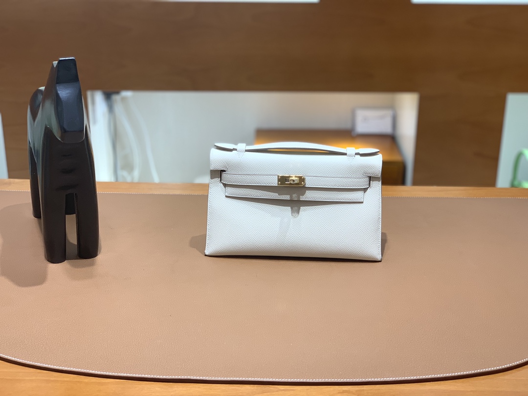 Hermès（爱马仕）Kelly Pochette epsom 白色 金扣 22cm