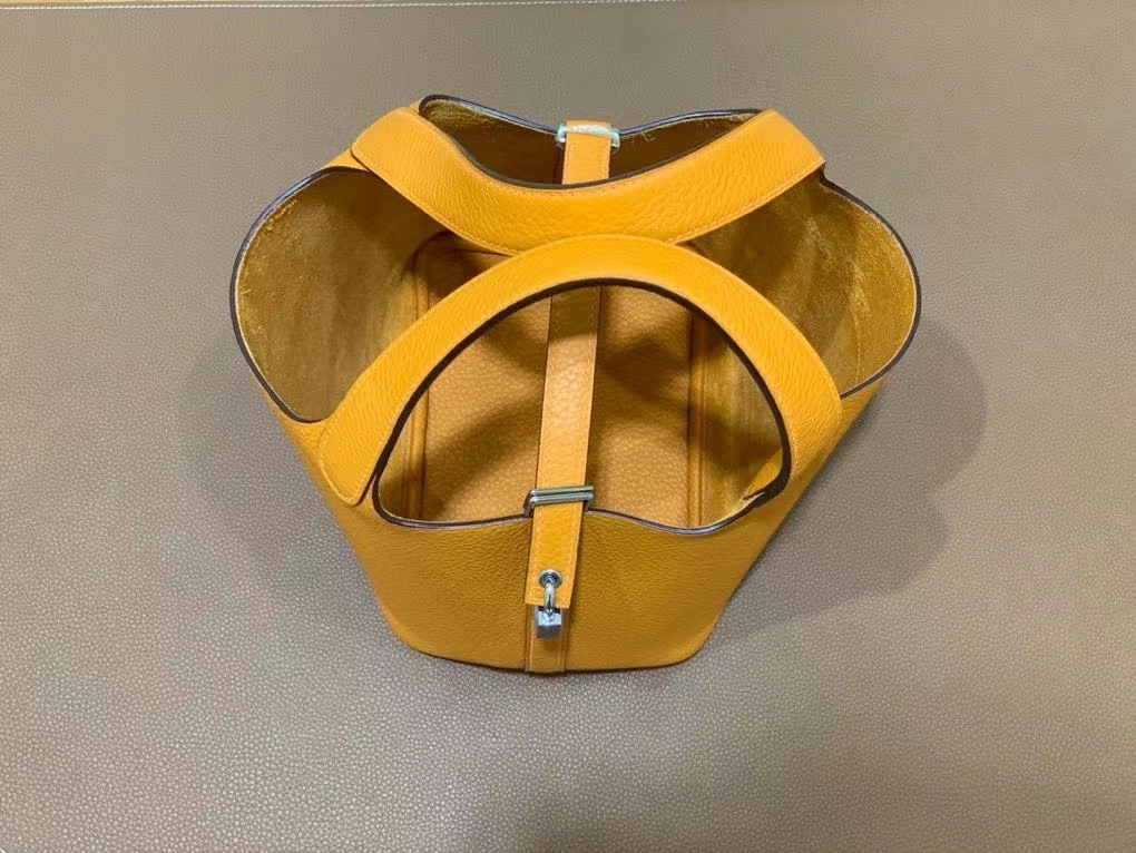 Hermès（爱马仕）Picotin 菜篮子 TC皮 杏黄色 银扣 18cm