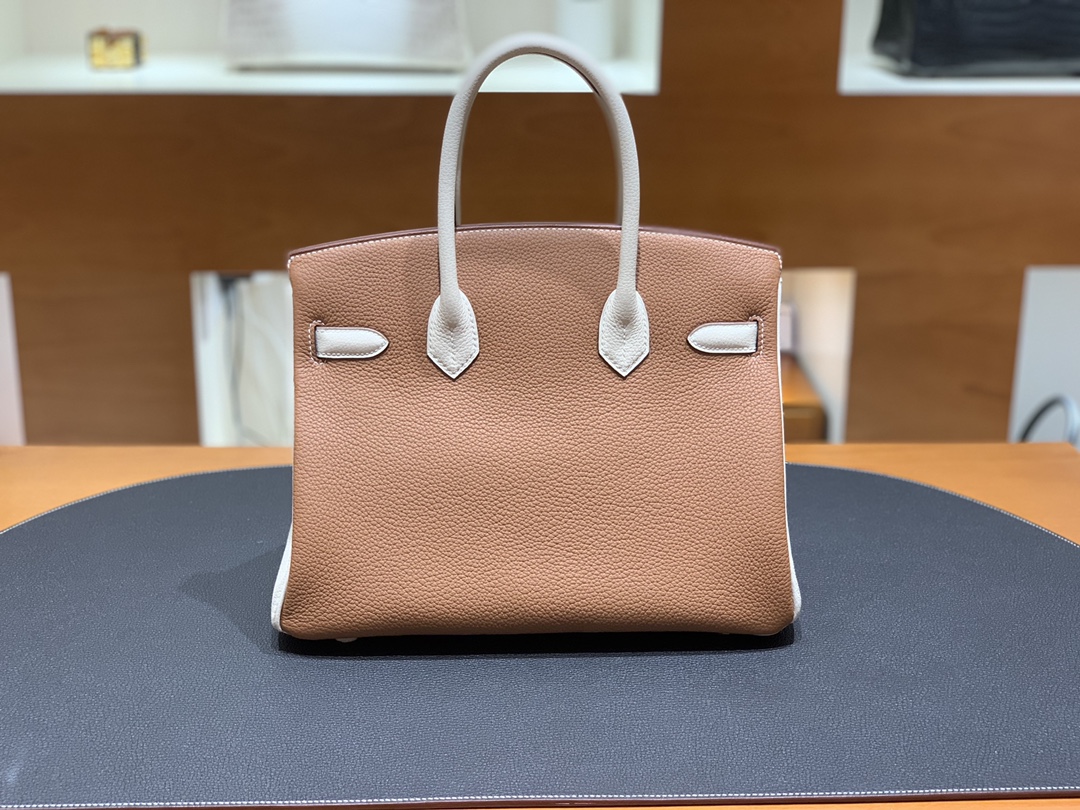 Hermès（爱马仕）Birkin 铂金包 Togo 金棕色 拼 奶昔白 金扣 30cm