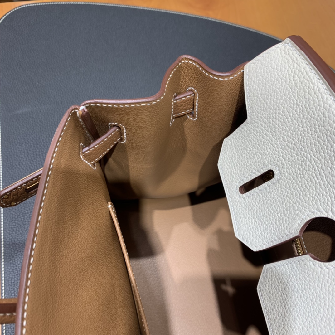 Hermès（爱马仕）Birkin 铂金包 Togo 奶昔白 拼 金棕色 金扣 30cm