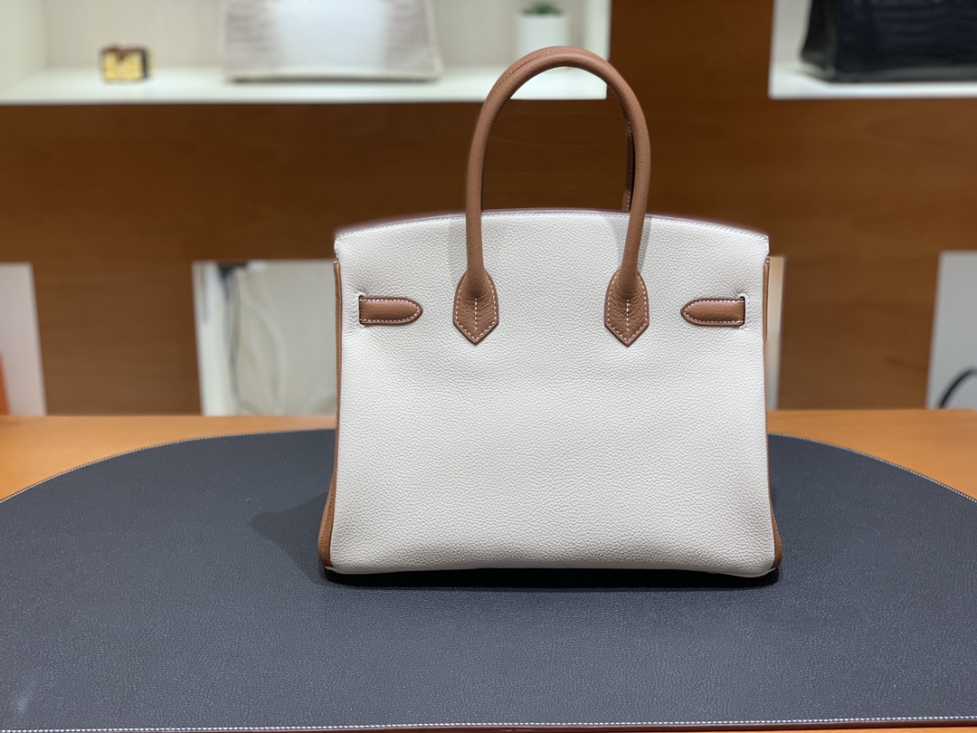 Hermès（爱马仕）Birkin 铂金包 Togo 奶昔白 拼 金棕色 金扣 30cm