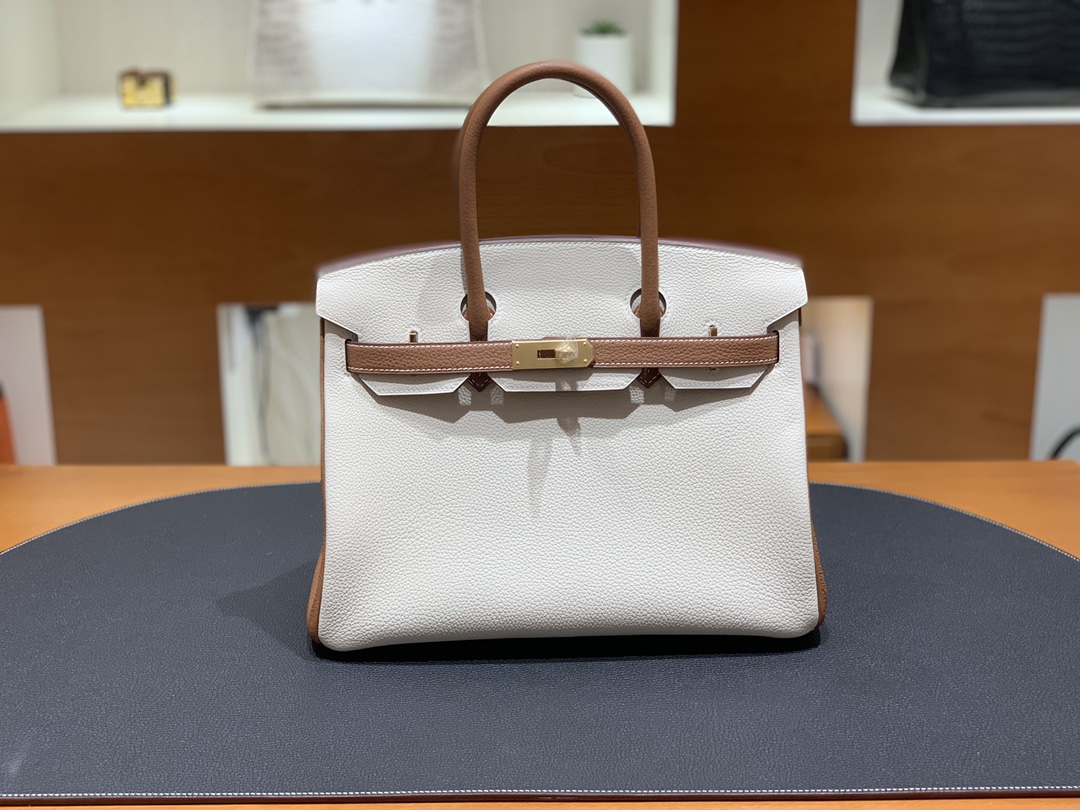 Hermès（爱马仕）Birkin 铂金包 Togo 奶昔白 拼 金棕色 金扣 30cm