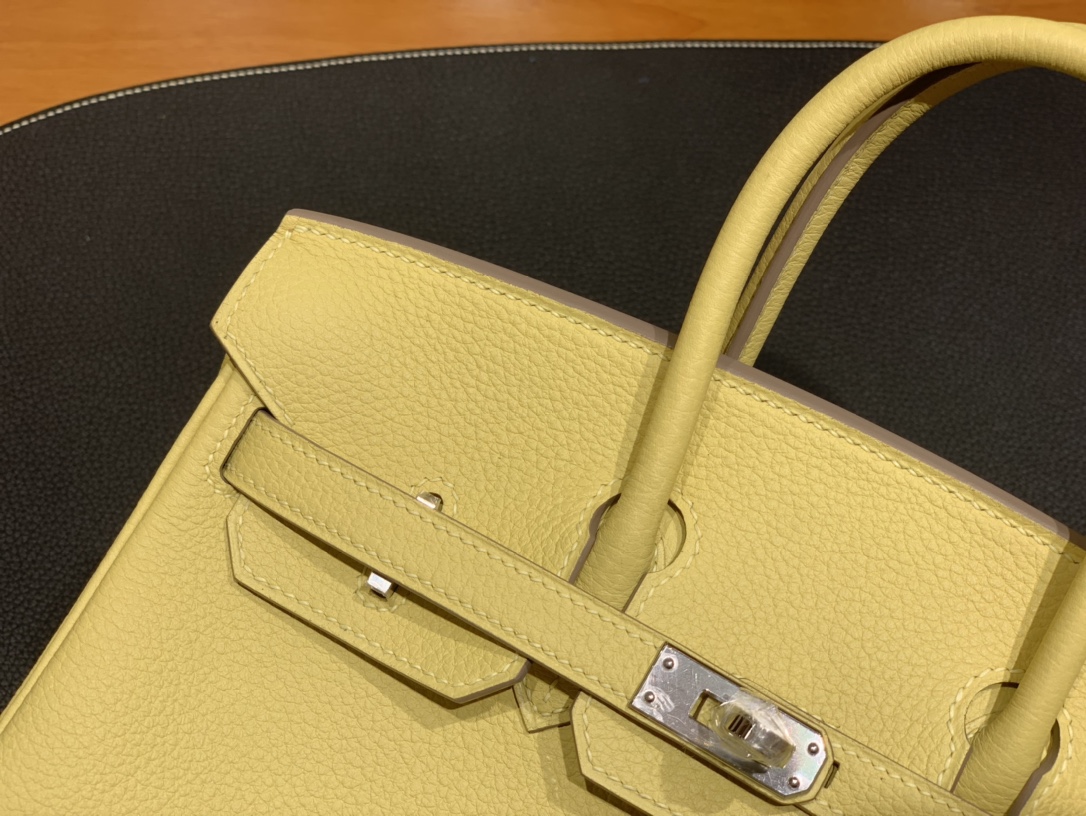 Hermès（爱马仕）Birkin 铂金包 Togo 1Z 小鸡黄 银扣 25cm