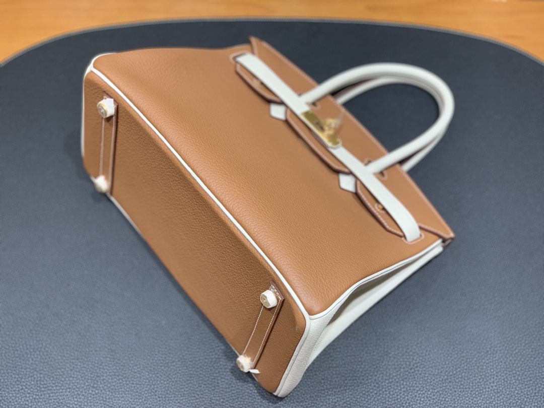 Hermès（爱马仕）Birkin 铂金包 Togo 金棕色 拼 奶昔白 金扣 30cm
