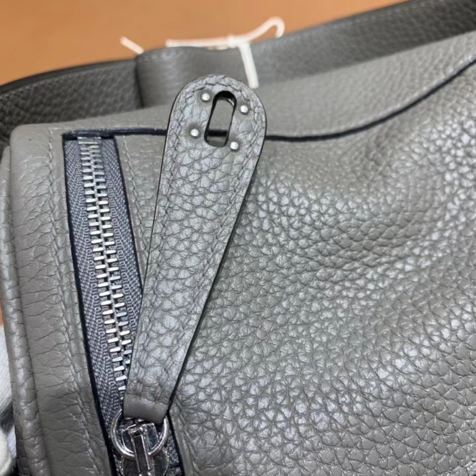 Hermès（爱马仕）mini lindy 迷你琳迪 TC 锡器灰 银扣 19cm
