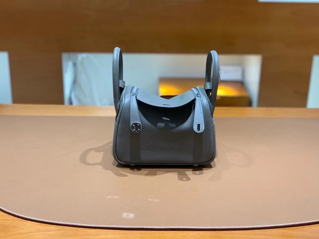 Hermès（爱马仕）mini lindy 迷你琳迪 TC 锡器灰 银扣 19cm