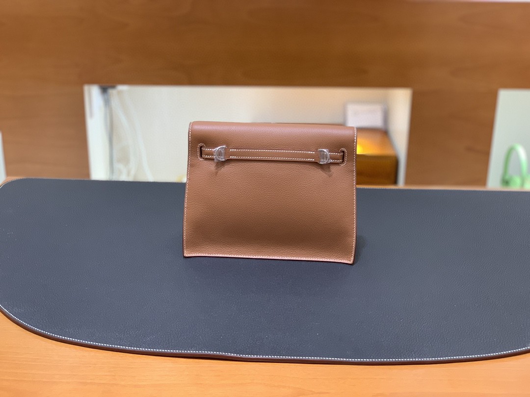Hermès（爱马仕）Kelly danse 跳舞包 Ever color 金棕色 银扣 22cm