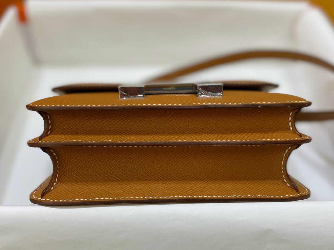 Hermès（爱马仕）Constance 康康 epsom 金棕色 银扣 19cm