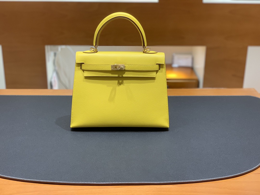 Hermès（爱马仕）Kelly 凯莉包 Epsom 那不勒斯黄 金扣 25cm