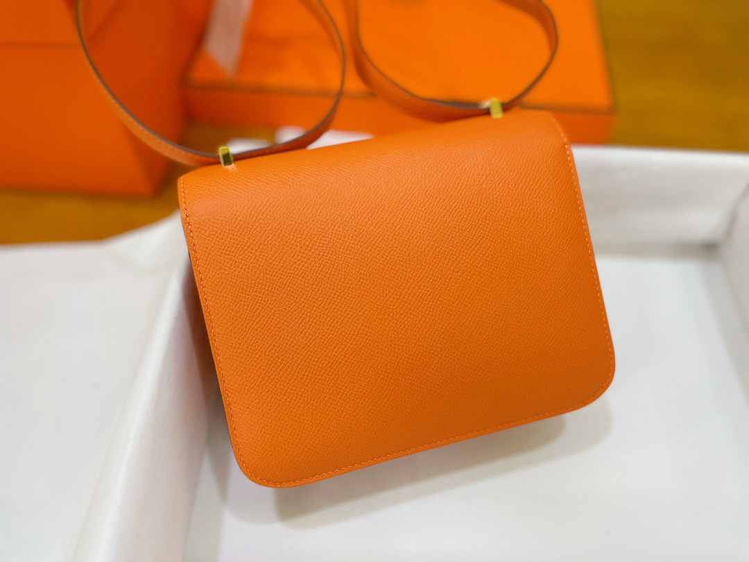Hermès（爱马仕）Constance 康康 epsom 橙色 金扣 19cm