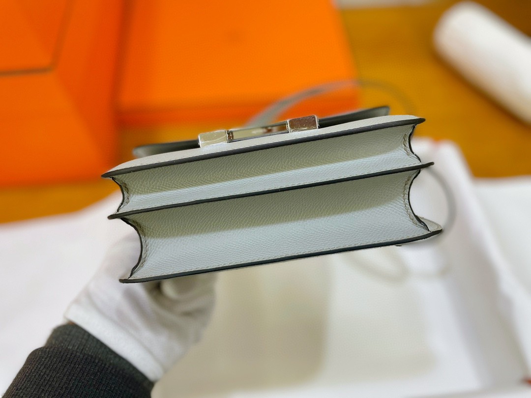 Hermès（爱马仕）Constance 康康 epsom 海鸥灰 银扣 19cm