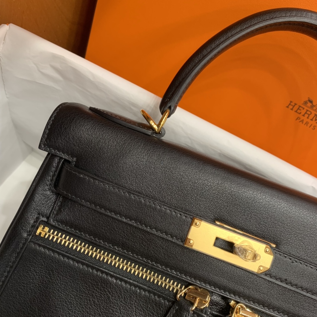 Hermès（爱马仕）Kelly Lakis Swift 黑色 金扣 28cm