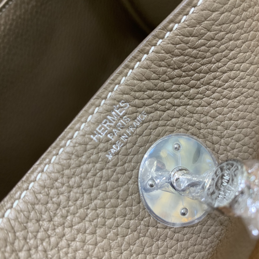 Hermès（爱马仕）Lindy 琳迪包 TC皮 大象灰 银扣 26cm