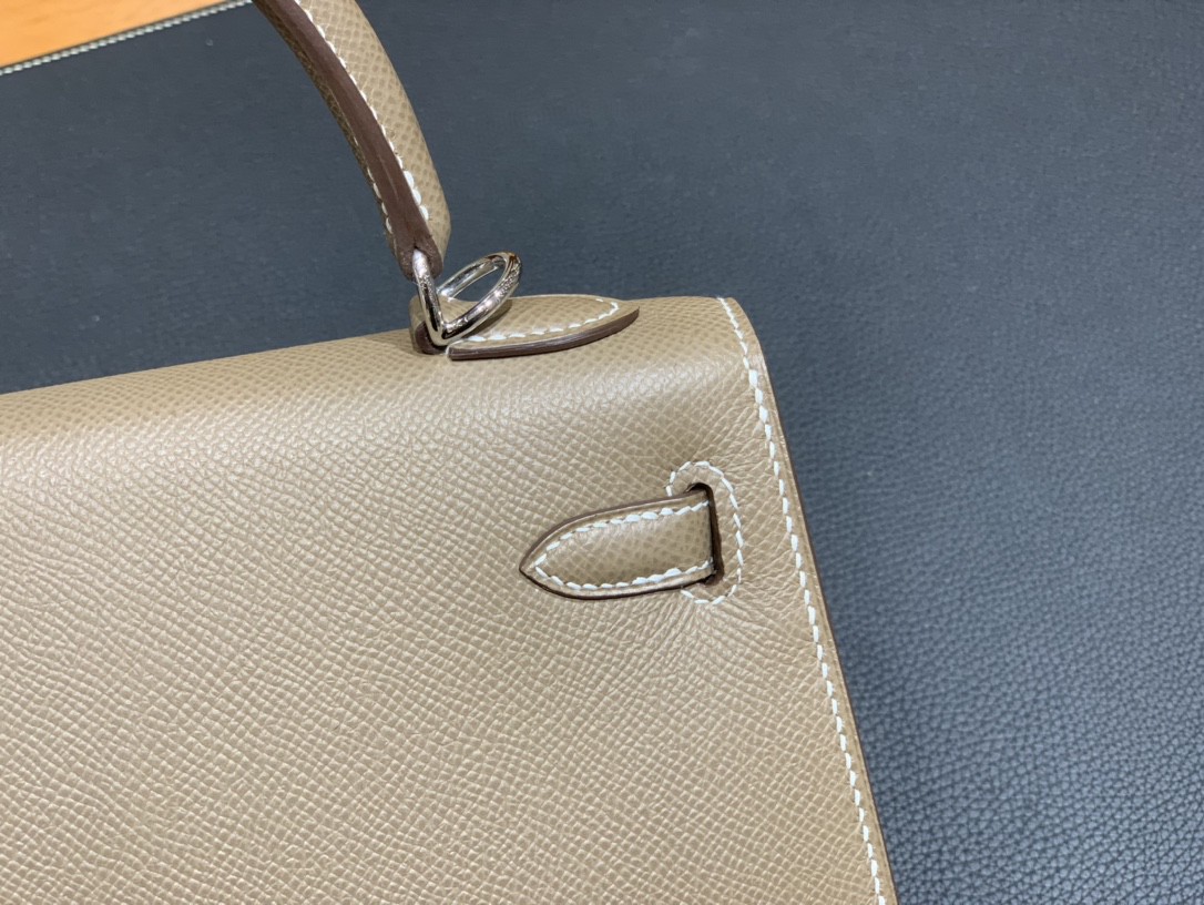 Hermès（爱马仕）Kelly 凯莉包 Epsom 大象灰 银扣 25cm
