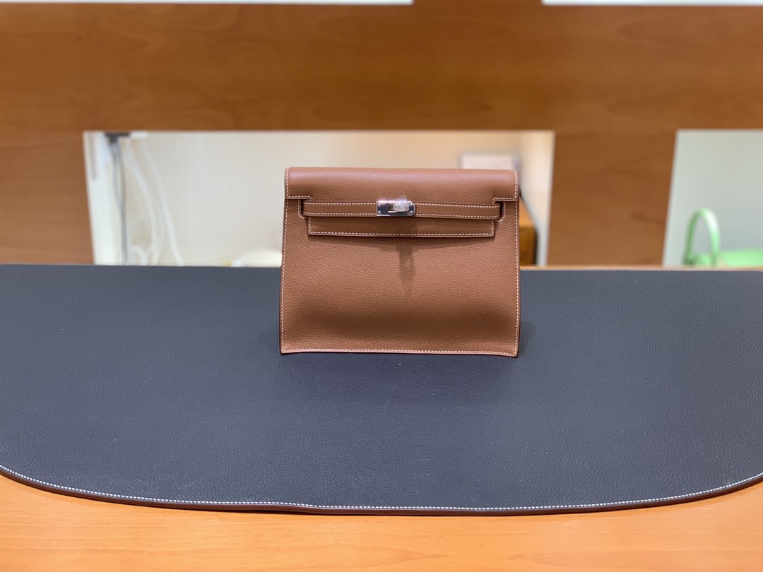 Hermès（爱马仕）Kelly danse 跳舞包 Ever color 金棕色 银扣 22cm
