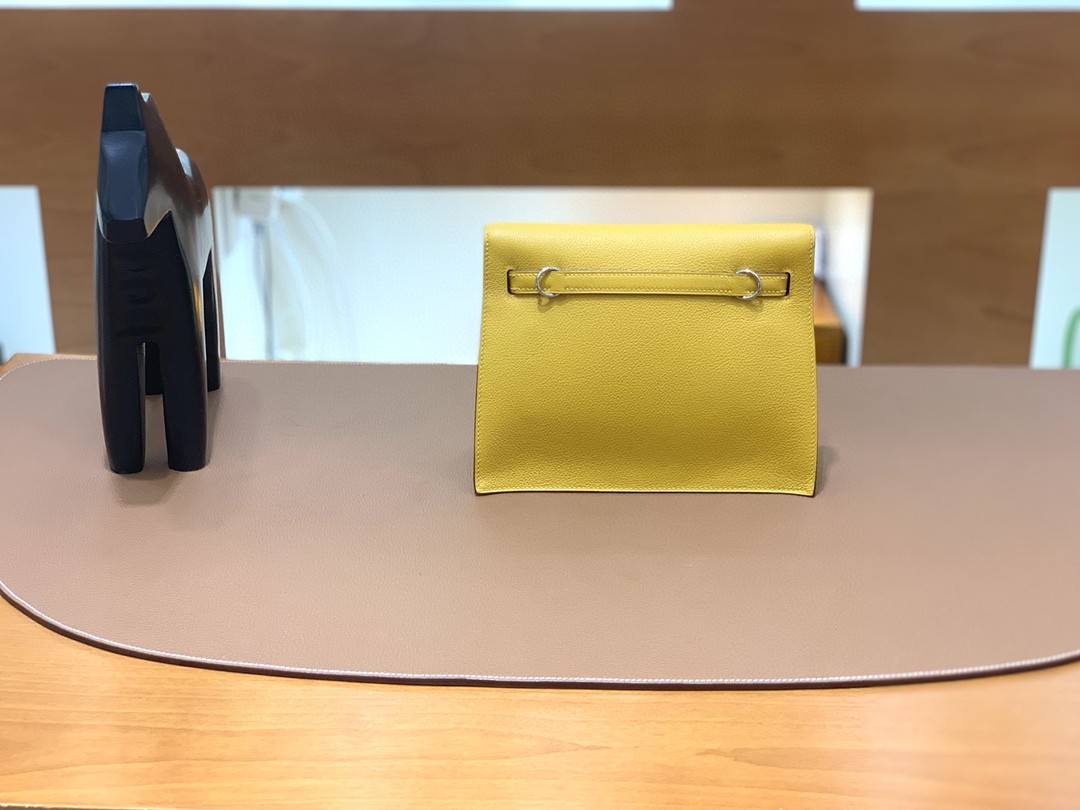 Hermès（爱马仕）Kelly danse 跳舞包 Ever color 琥珀黄 银扣 22cm