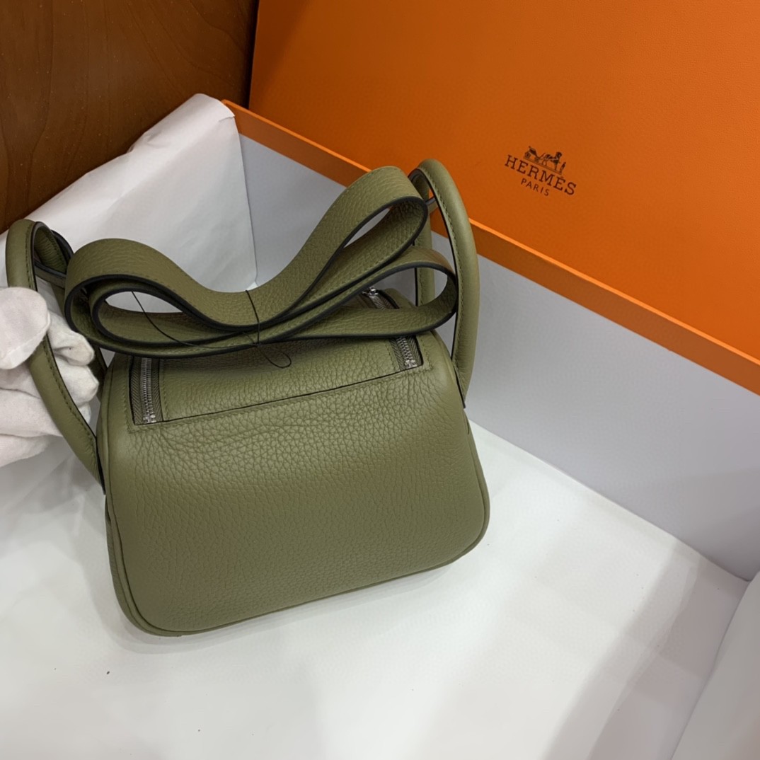 Hermès（爱马仕）mini Lindy 迷你琳迪包 TC皮 Q1 鼠尾草绿 银扣 20cm