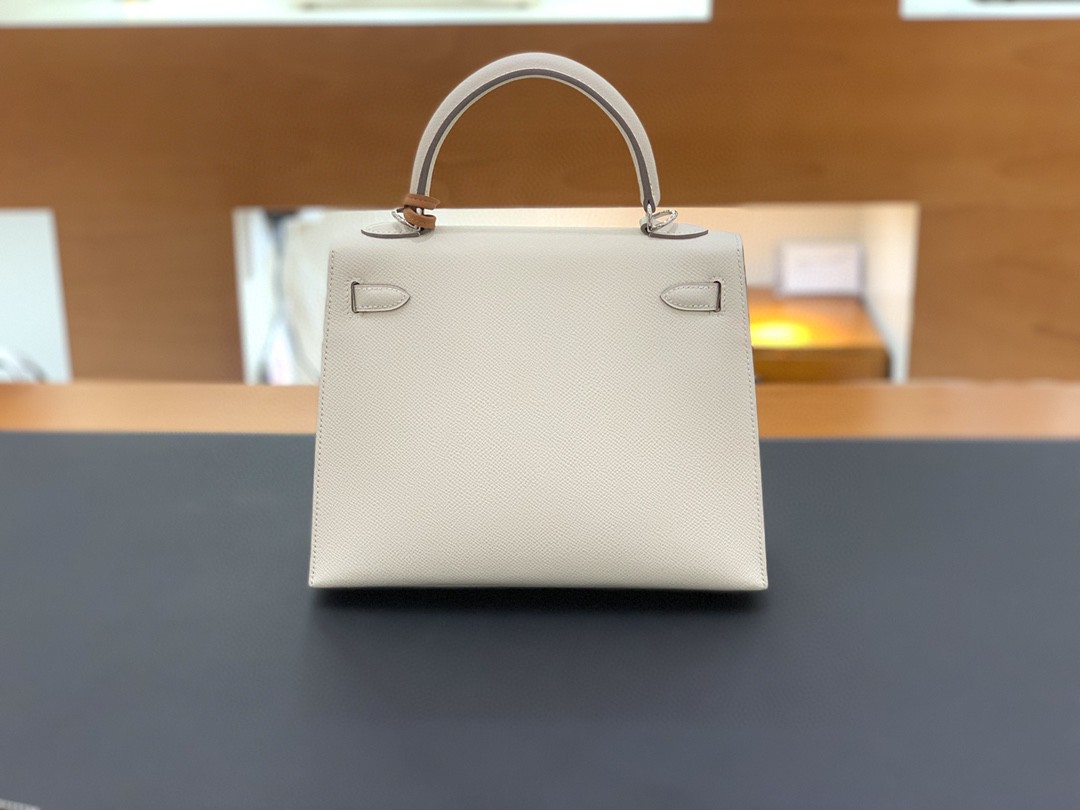 Hermès（爱马仕）Kelly 凯莉包 Epsom 奶昔白 银扣 25cm