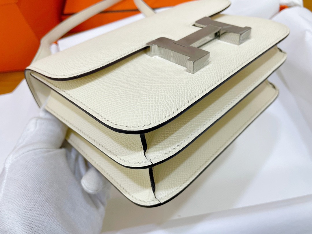Hermès（爱马仕）Constance 康康 epsom 奶油白 银扣 19cm