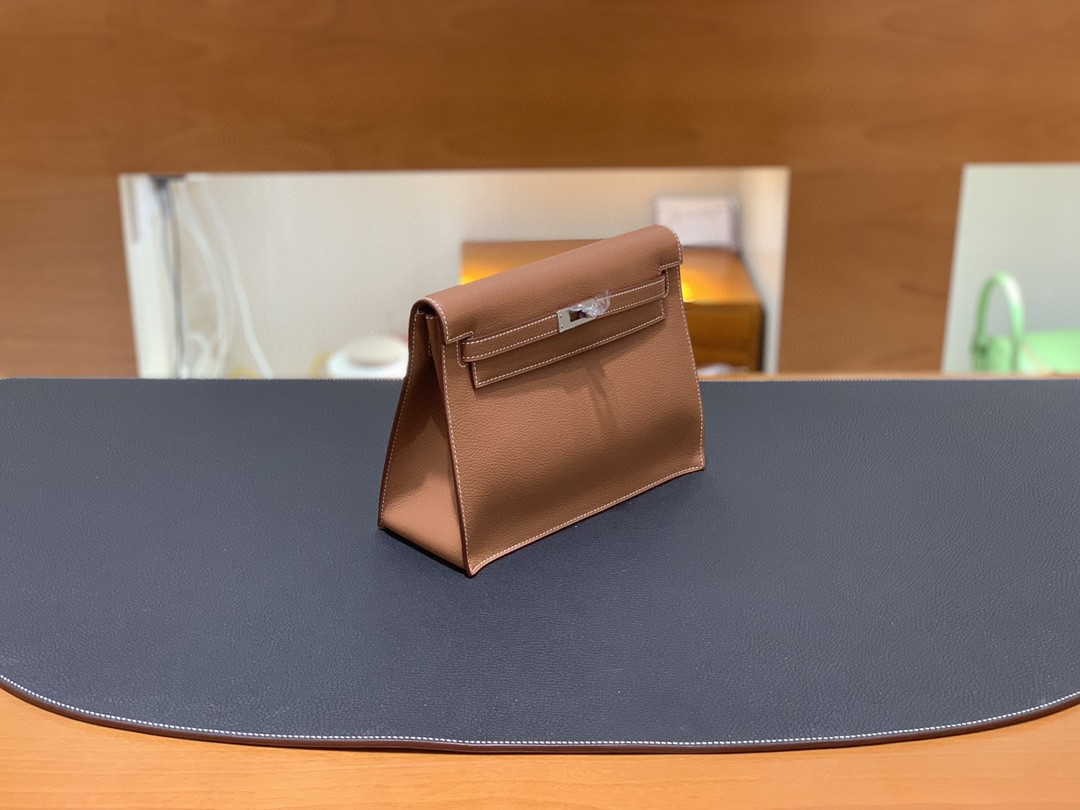 Hermès（爱马仕）Kelly danse 跳舞包 Ever color 金棕色 银扣 22cm
