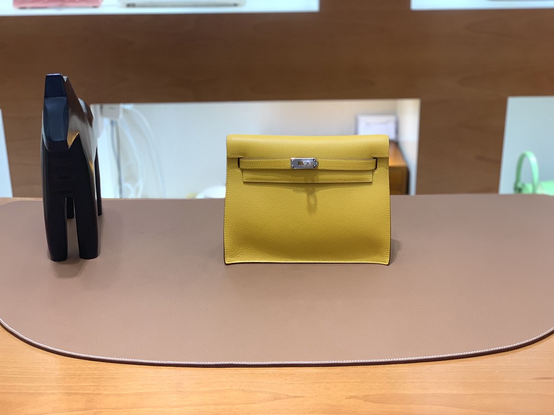 Hermès（爱马仕）Kelly danse 跳舞包 Ever color 琥珀黄 银扣 22cm