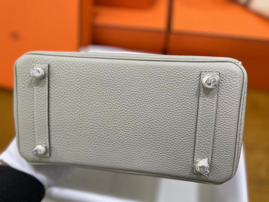 Hermès（爱马仕）Birkin 铂金包 Togo 珍珠灰 金扣 25cm