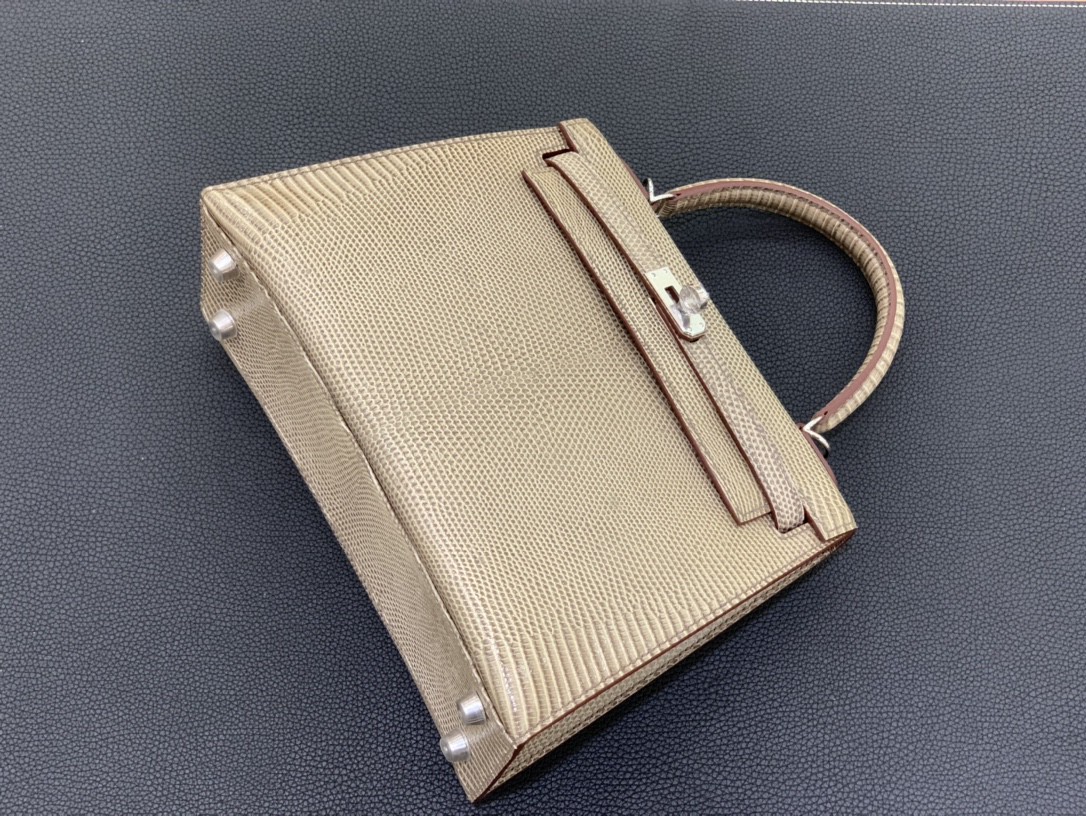 Hermès（爱马仕）Kelly 凯莉包 蜥蜴皮 青槟色 银扣 25cm