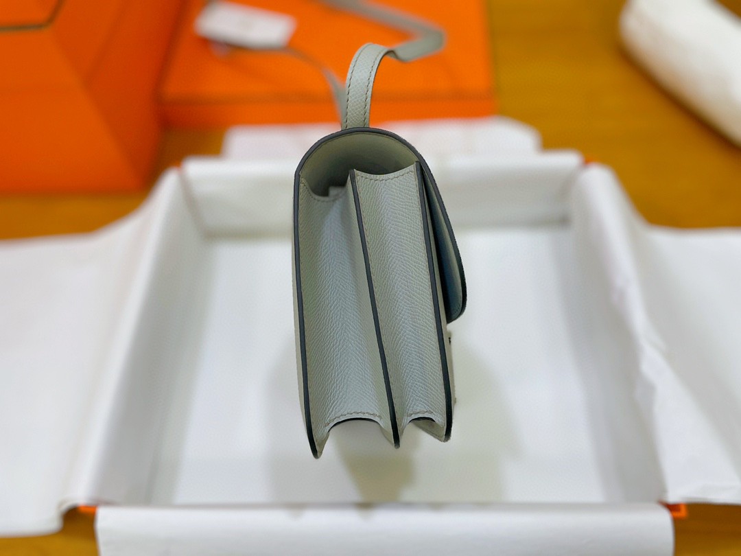 Hermès（爱马仕）Constance 康康 epsom 海鸥灰 银扣 19cm