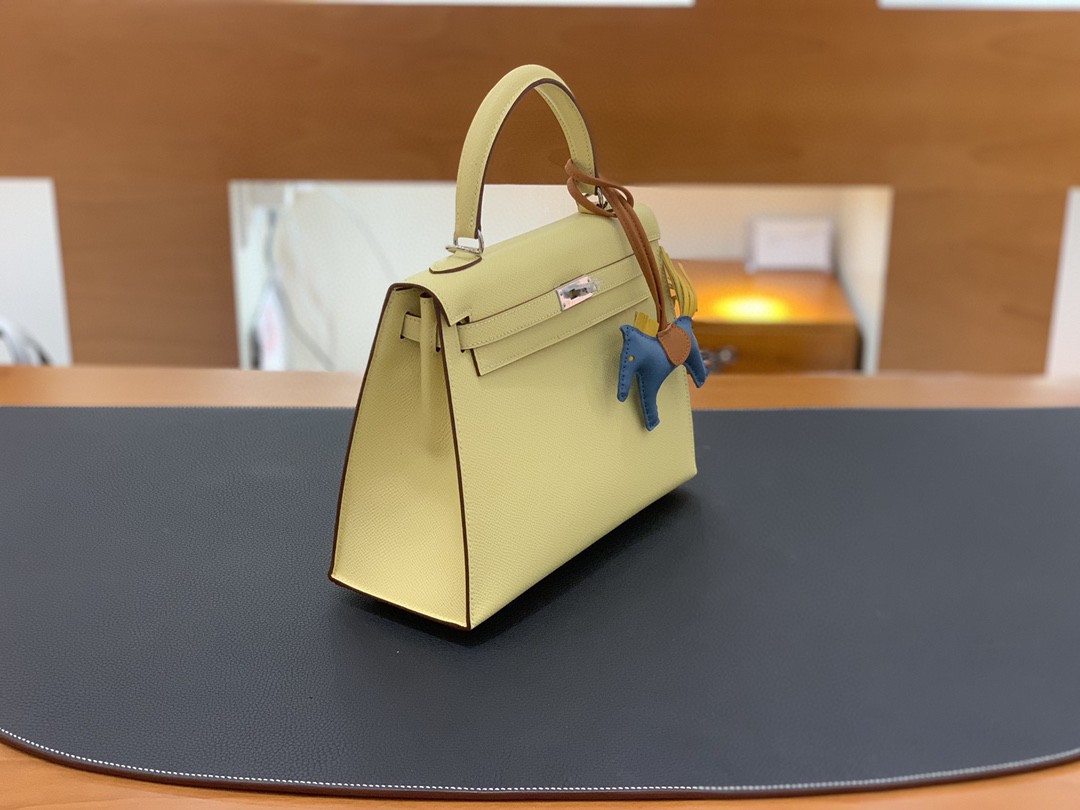 Hermès（爱马仕）Kelly 凯莉包 Epsom 1Z 小鸡黄 银扣 25cm