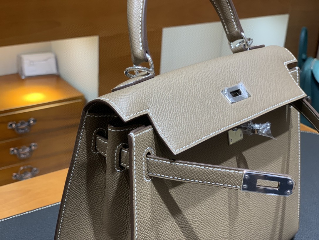 Hermès（爱马仕）Kelly 凯莉包 Epsom 大象灰 银扣 25cm