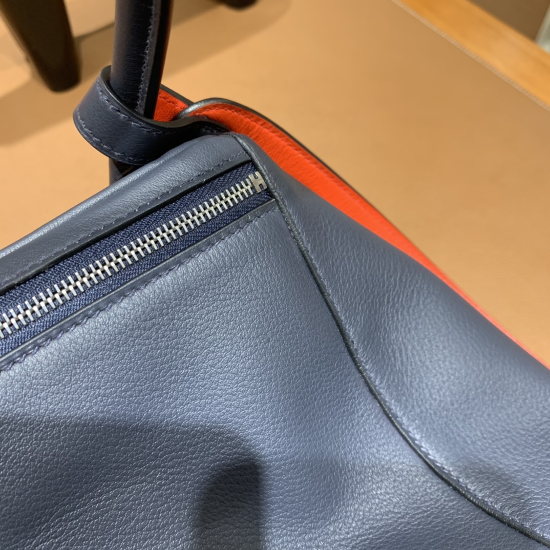 Hermès（爱马仕）Lindy 琳迪包 Swift 午夜蓝 拼 罂粟橘 银扣 26cm