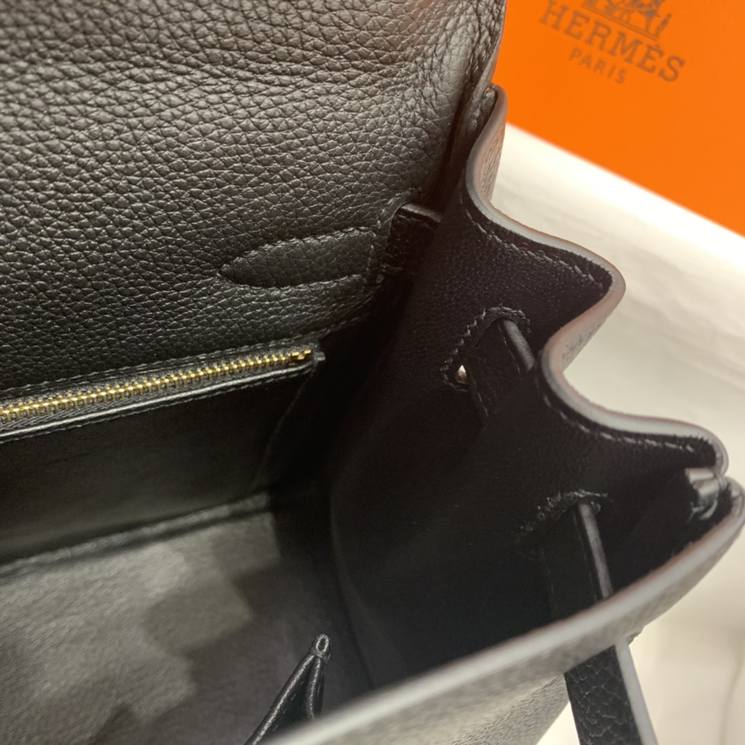 Hermès（爱马仕）Kelly 凯莉包 Togo 黑色 金扣 28cm