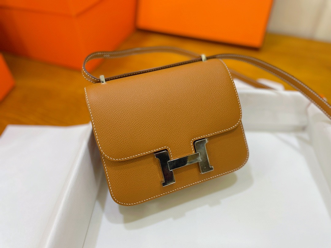 Hermès（爱马仕）Constance 康康 epsom 金棕色 银扣 19cm