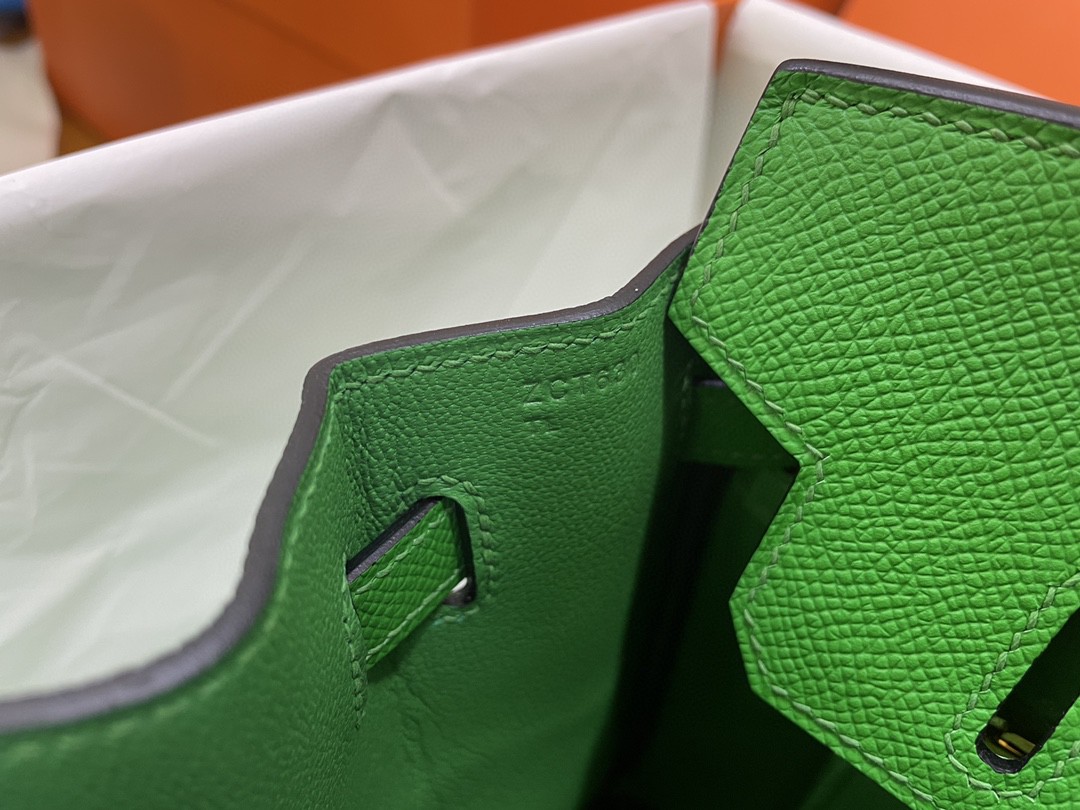 Hermès（爱马仕）Birkin 铂金包 Epsom 竹子绿 金扣 25cm